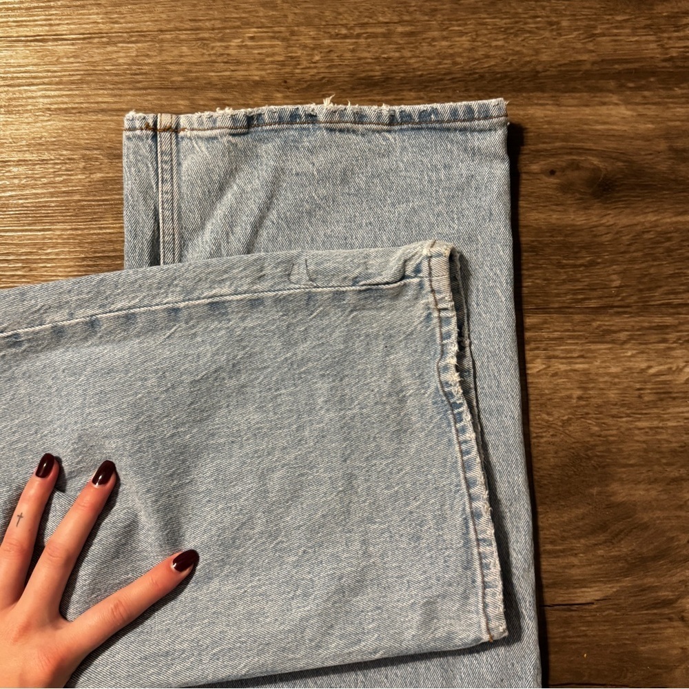 Abercrombie & Fitch The Baggy Low Rise Jeans - Picture 7 of 11